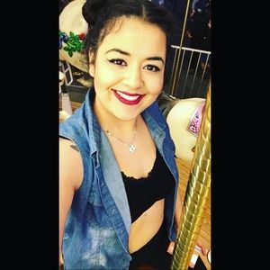 Meet your Posher, Kim